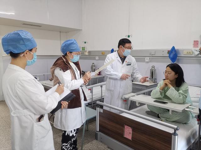 誤服降糖藥男童赴京治療 目前孩子失明失聰雙腿無(wú)法站立 降糖藥 第3張 誤服降糖藥男童赴京治療 目前孩子失明失聰雙腿無(wú)法站立 降糖藥 第3張
